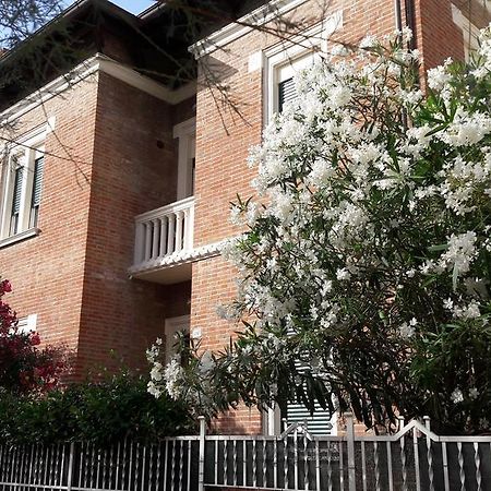 Appartamento In Villa เปซาโร ภายนอก รูปภาพ