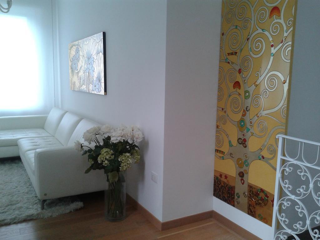 Appartamento In Villa เปซาโร ห้อง รูปภาพ